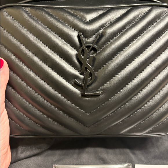 Saint Laurent Lou Lou Medium YSL Camera Bag with Pocket in Quilted Leather - Picture 7 of 15